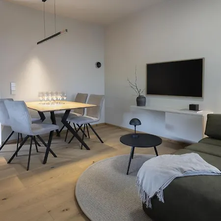 Naturchalets Thermen- & Vulkanland Suedhang *
